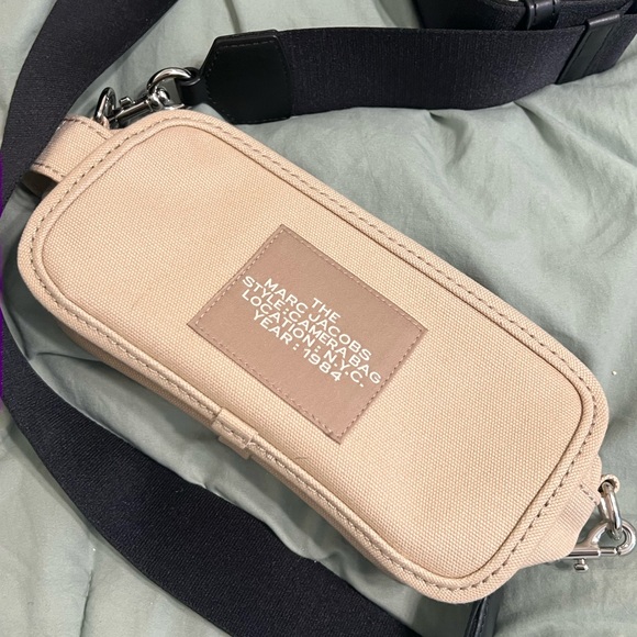 Marc Jacobs Tan and Black Crossbody Bag - Picture 3 of 4